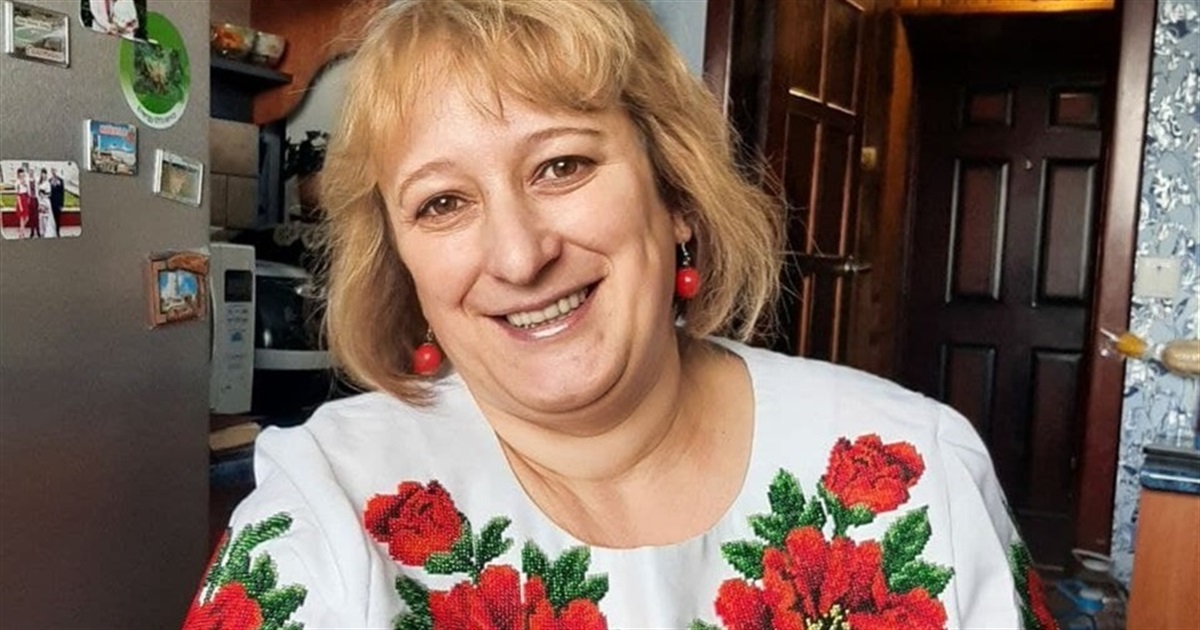 Віддана мистецтву: майстриня з Уладівки створює дерева та картини з бісеру