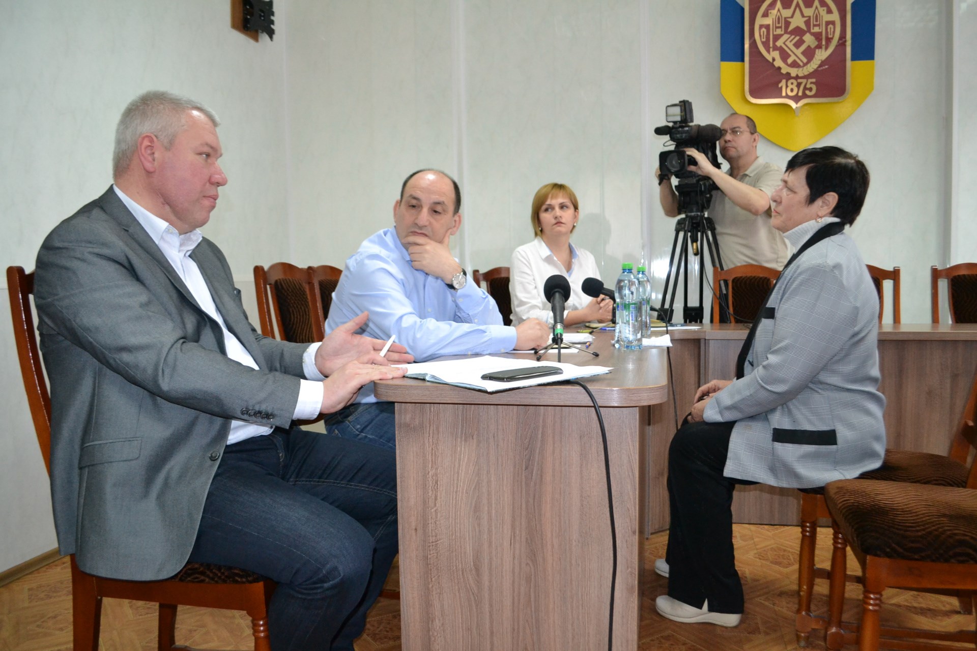 Мешканці селища Піски шукали у Покровську губернатора