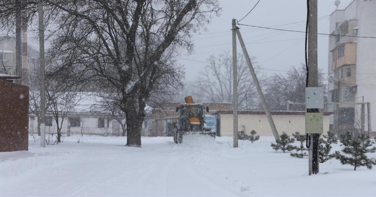 В Ізмаїльському районі внаслідок негоди без світла залишаються близько 9 тисяч абонентів