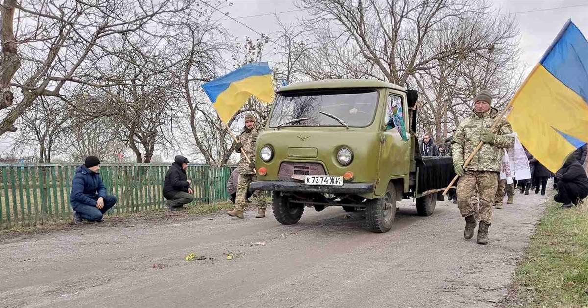 Звягельщина попрощалася із Захисником України Миколою Журавлем