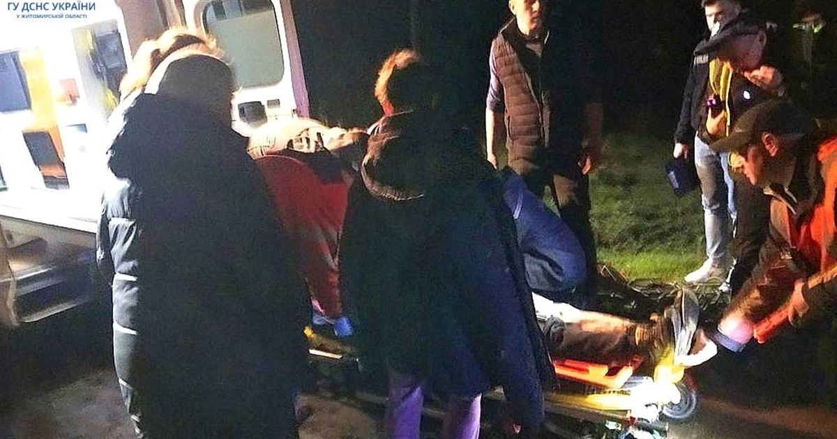 14-річний хлопець на Житомирщині виліз на дах потягу і його вдарило струмом: у нього 40% опіків тіла
