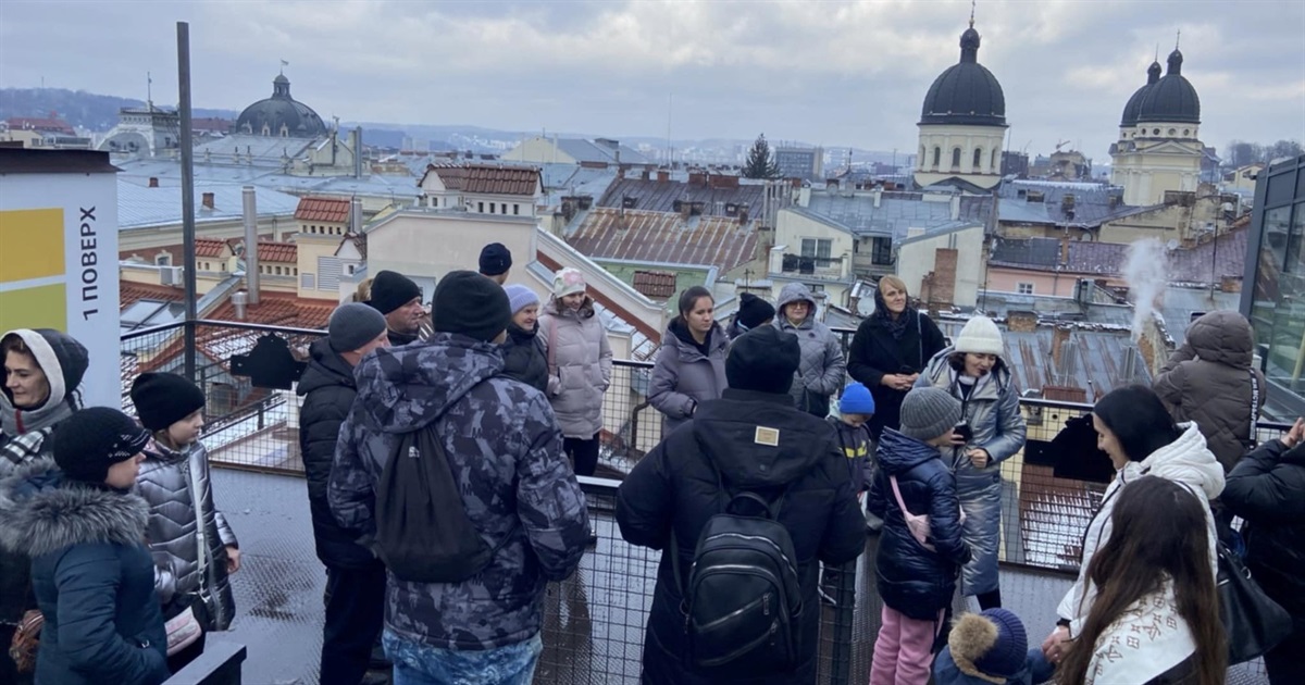 Родини загиблих Героїв зі Звягеля відвідали з екскурсією Львів