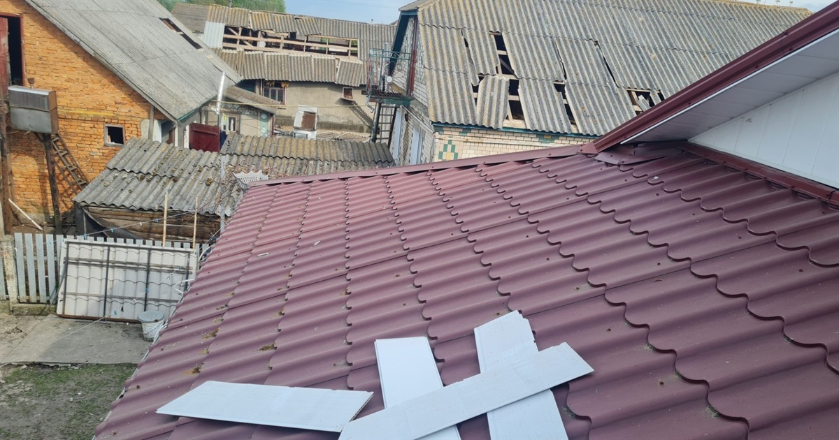 Як городоччани допомагають ліквідовувати наслідки ворожої атаки на Хмельниччині