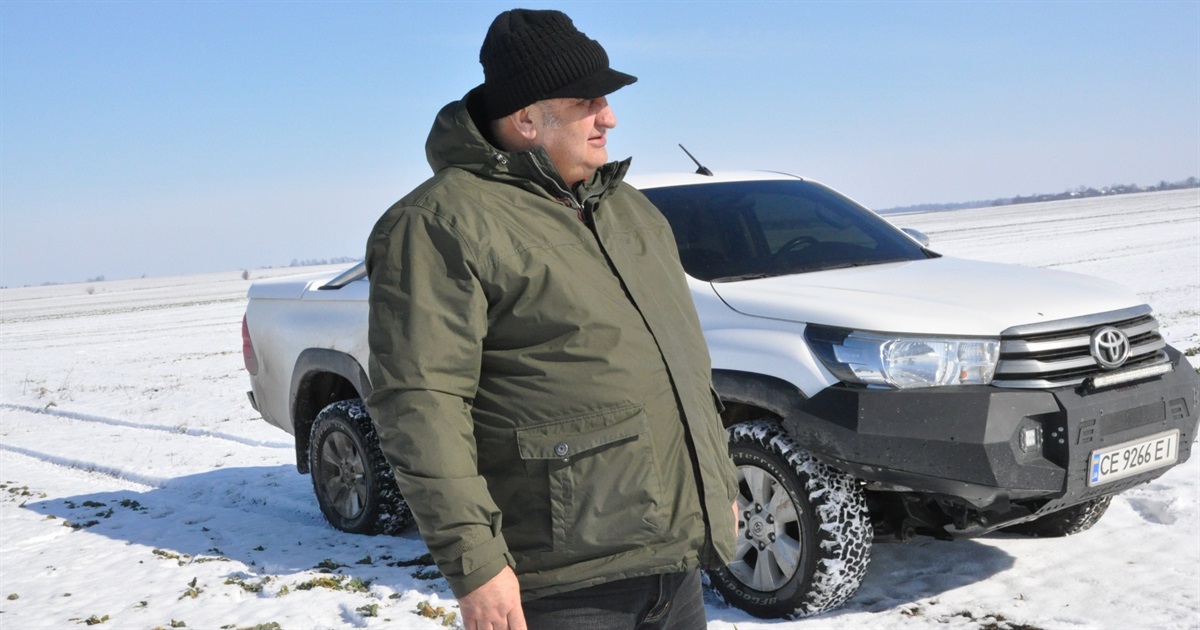 Євген Шкабар і його ПАП «Паросток», що на Чортківщині: від старого ЮМЗ до Starlink від Ілона Маска