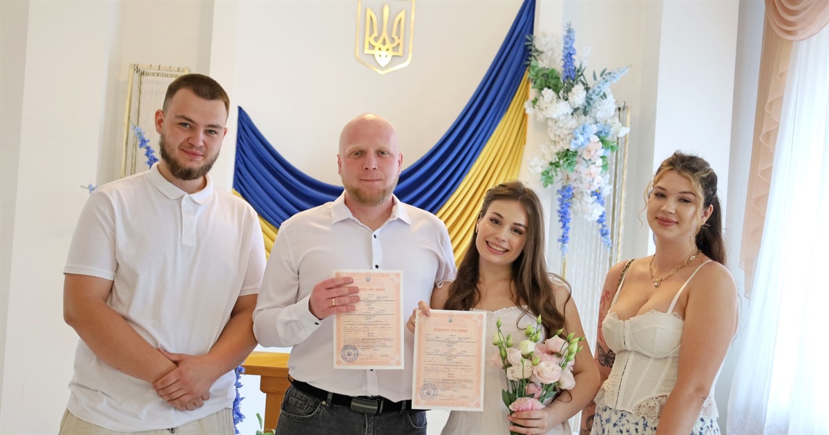 У День Державності України у Жмеринці створив сім’ю Захисник України Артем Жаглюк «Фенікс»