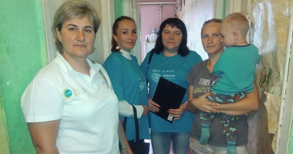 У Звягелі проводять "домашні візити" до сімей, у яких виховуються діти від 0 до 3 років