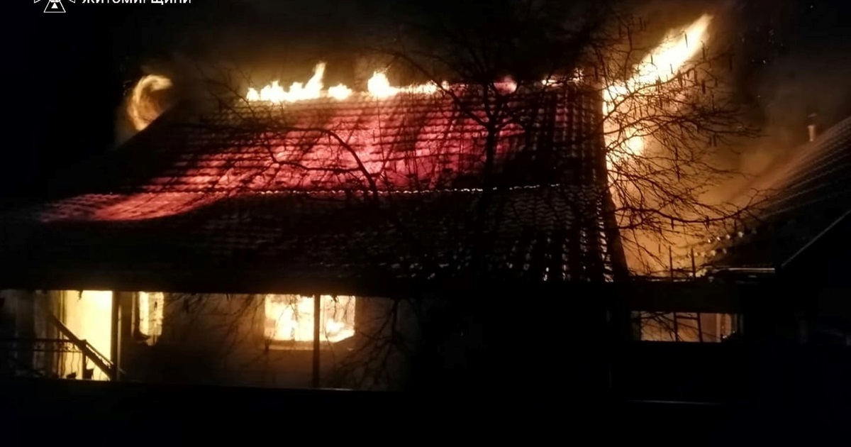 Рятувальники ліквідували пожежу в приватній оселі на Звягельщині