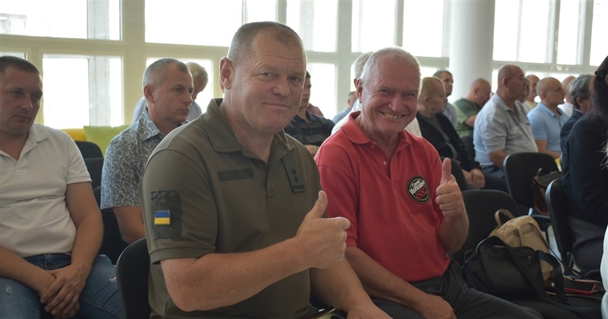 Відзначили кращих спортсменів Звягеля з нагоди Дня фізичної культури та спорту