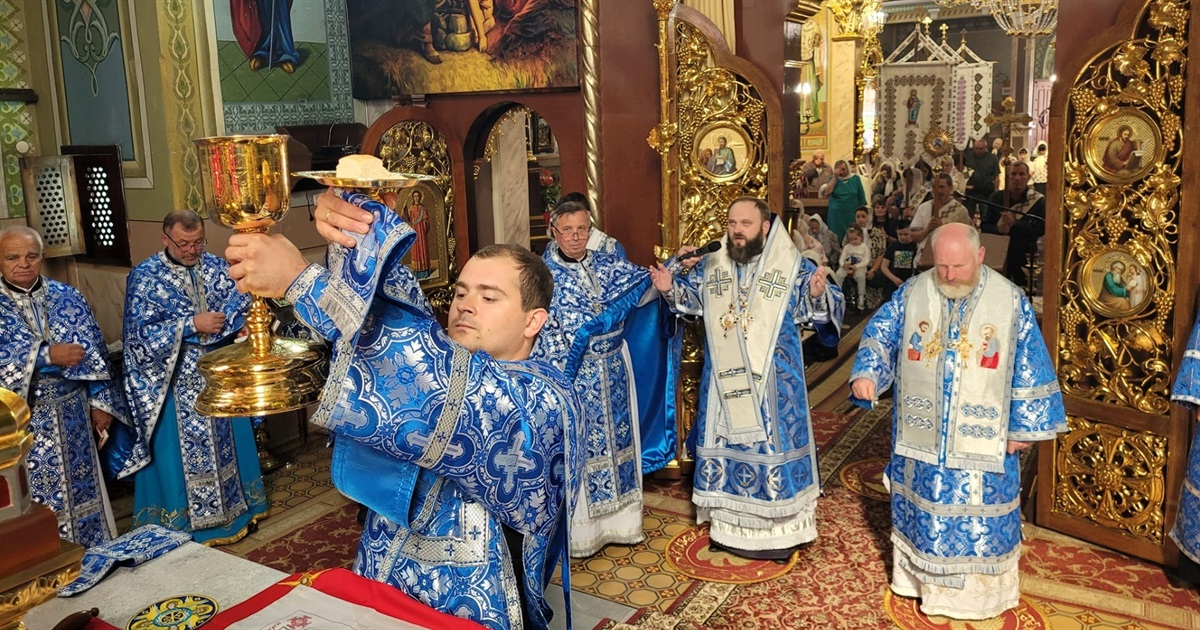 У Чорткові сьогодні вшановували ікону Пресвятої Богородиці «Всецариця»