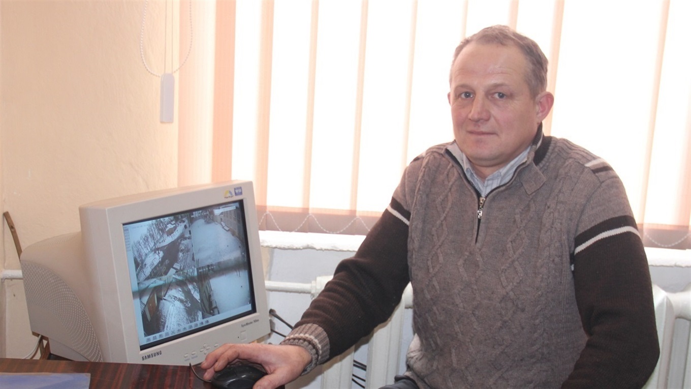 У школі в Нападівці встановили систему відеоспостереження — вона працює