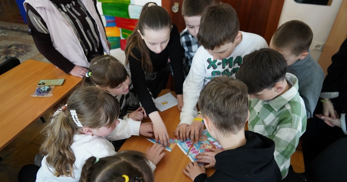 Загадки, пазли і загублені книги: бібліотека влаштувала квест для третьокласників