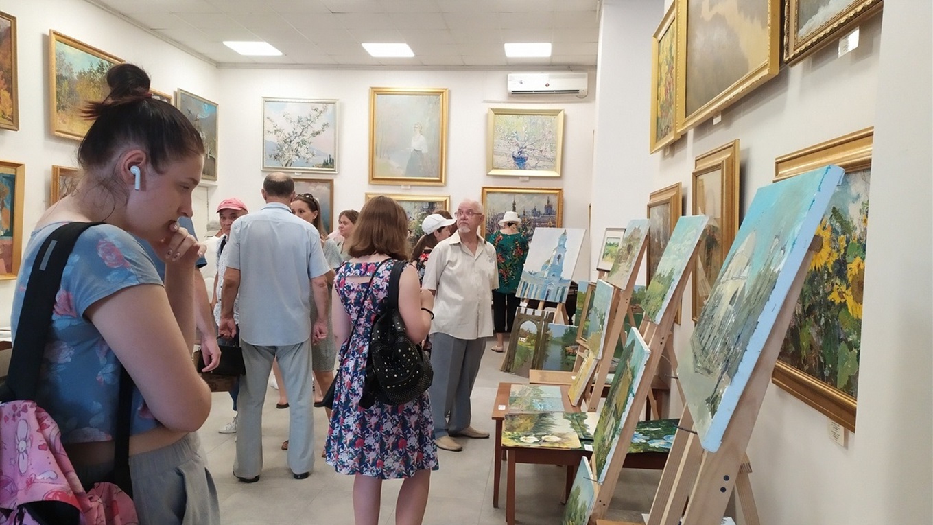 Картинная галерея Измаила стала творческим мостом, где пересекаются таланты двух городов (видео)