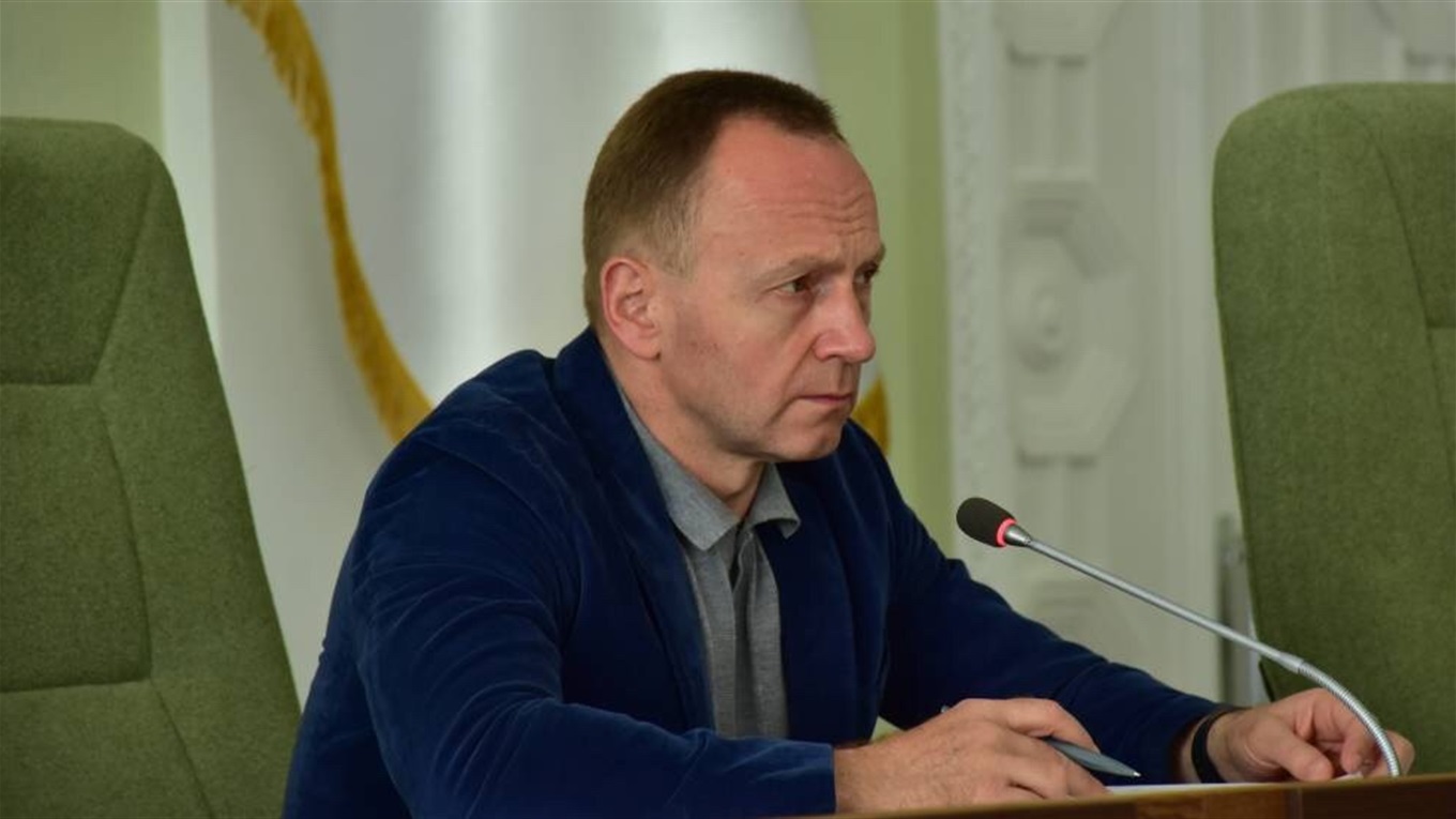 5 000 $ пропонує міський голова Чернігова за інформацію про хабарі серед своїх підлеглих