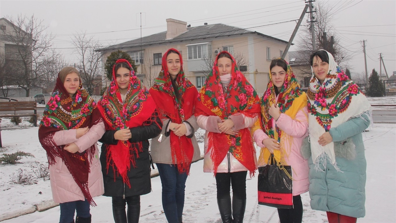 Любисток колядує для калинівчан