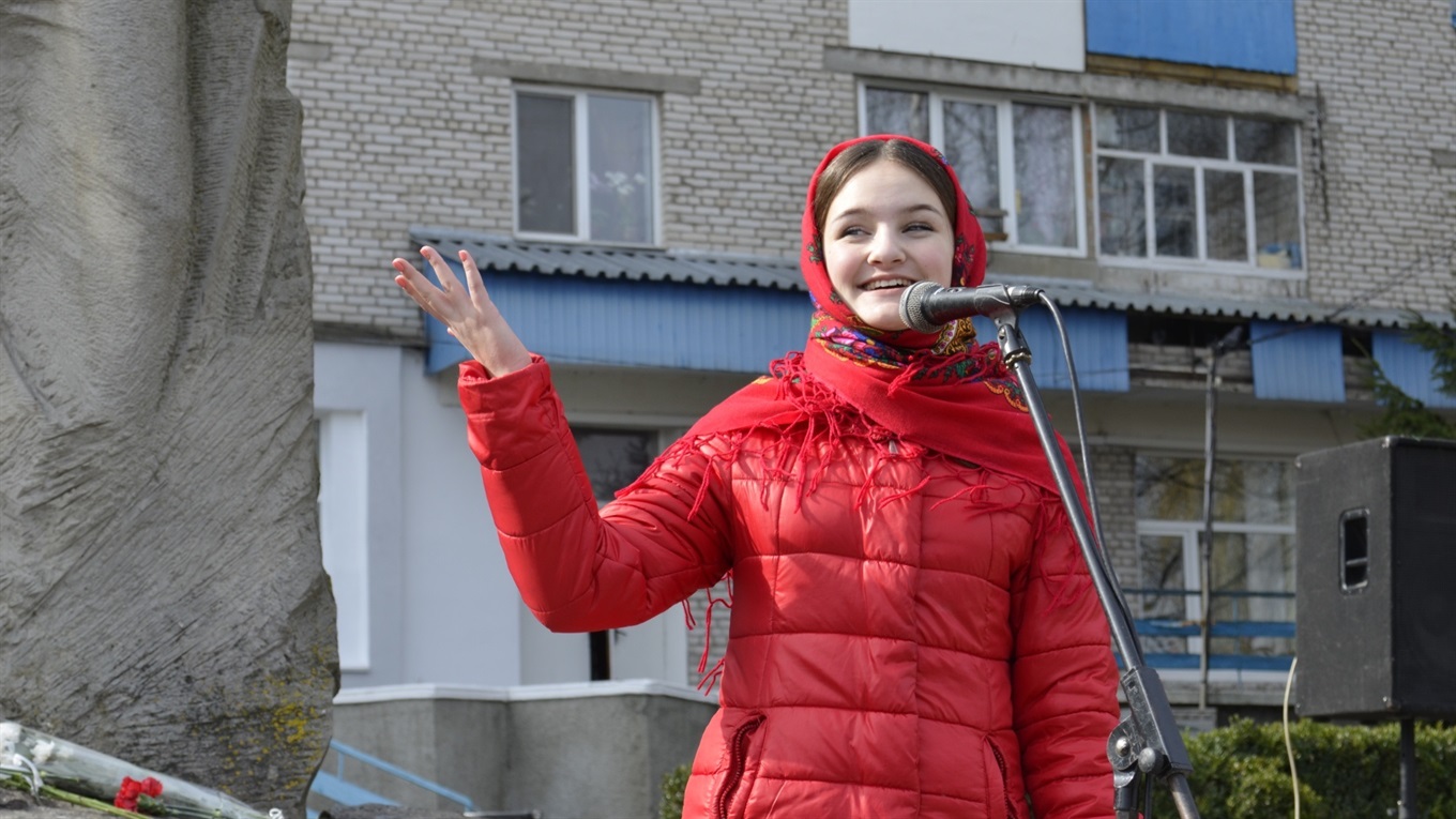 «Заповіт» польською та англійською: у Жмеринці вшанували пам'ять Тараса Шевченка