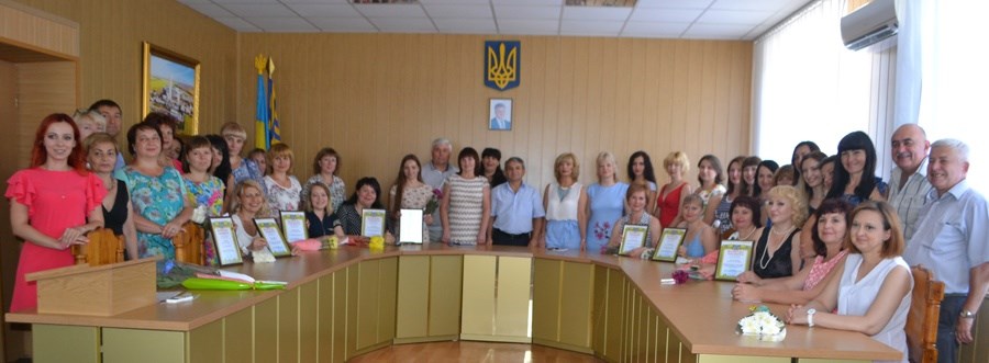 Держслужбовців району вітали з професійним святом