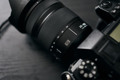 Оптика Sigma Art проти Panasonic Lumix S: Що обрати для L-Mount систем в Україні?