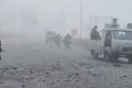 На “буханках” і мотоциклах. Росіяни показали, як заїжджають у Покровськ під покровом густого туману