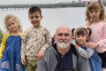 Після загибелі сина втілили його мрію. Родина Карпцових зі Сватового всиновила чотирьох дітей