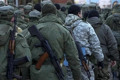 Росія примусово мобілізувала понад 46 тисяч українців в окупації, планують більше. Що відомо