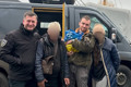 Волонтери врятували з Родинського 13-річну дівчину, собаку та сусіда. Батьки Люби зникли безвісти