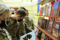 Читайте українською через додатки у смартфоні. Ось 8 книг, які можна прочитати безкоштовно