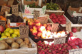 Дорогие ягоды, дешевая капуста: цены на продукты в Донецке летом 2019 года 