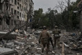 Люди у Покровську полюють на голубів і зайців. Просто щоб не померти з голоду