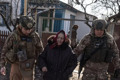 Евакуація під обстрілами. Як рятують людей із Покровська та Мирнограда