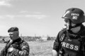 Журналист из Австралии ищет героев тысяч старых фото из Донбасса. Может, вы их знаете?