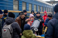 За тиждень з Донеччини евакуювали 600 людей. Скільки цивільних залишається у зоні бойових дій
