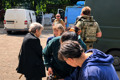 Люди повертаються у Дружківку, а волонтери знову ризикують життям. Як проходить евакуація