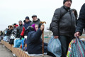 Чем дольше длится война на Донбассе,  тем меньше переселенцев хотят возвращаться домой - данные МОМ