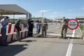Пропускают ли в Новотроицком и Марьинке: что происходит на КПВВ в Донецкой области