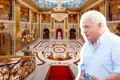 Олигарх из Мариуполя продает свой дворец за 258 млн долларов на Sotheby's. Кто это вообще такой?