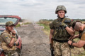 "Погані дороги" виходять на екрани кінотеатрів. Стрічку називають іншим поглядом на війну на Донбасі