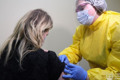 Жители оккупированных городов теперь могут получить вакцину от СOVID в Украине. Вот 4 шага