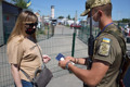 Отменили штрафы за выезд из Донецка и Луганска через Россию. Зеленский подписал новый закон