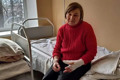 Валентина Гордеева ранена при обстреле Марьинки. Снаряд упал на автобусной остановке возле школы