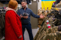 Вивіз родину від війни і відкрив магазин для військових. Сергій Яресько опановує нову справу