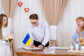 Скільки пар наречених одружилось у Бучі та Ірпені в День закоханих