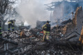 Рятувальники добу шукали людей, серед загиблих дитина. Що відомо про обстріл Костянтинівки 9 квітня