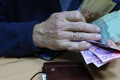 Правда, что пенсионерам старше 80 лет назначили надбавку? Как ее получить вашим родственникам