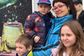 Муж умер на руках, когда его везли в больницу. Теперь я спасаю наших троих детей