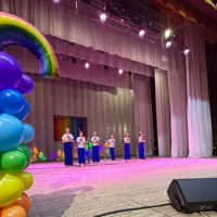 «На крилах пісні»: у Первомайську на одній сцені виступили учні Лідії Карабузи різних поколінь