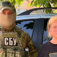 СБУ затримала поплічницю рф, яка вихваляла фейковий «референдум» під час окупації Херсона