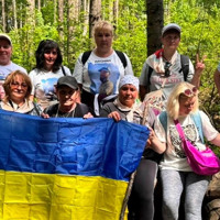 Учасники ГО «Крила Героїв» піднялися на гору Маковиця в пам’ять про загиблих Захисників