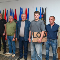 Для нових розробок на користь ЗСУ: Ярославу Радому передали сучасний ноутбук