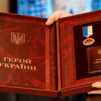 Рідні загиблого воїна з Нової Каховки просить президента присвоїти йому звання Героя України