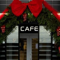 Від комплексних обідів до власної випічки і фаст-фуду: що пропонує кафе San у Сарнах